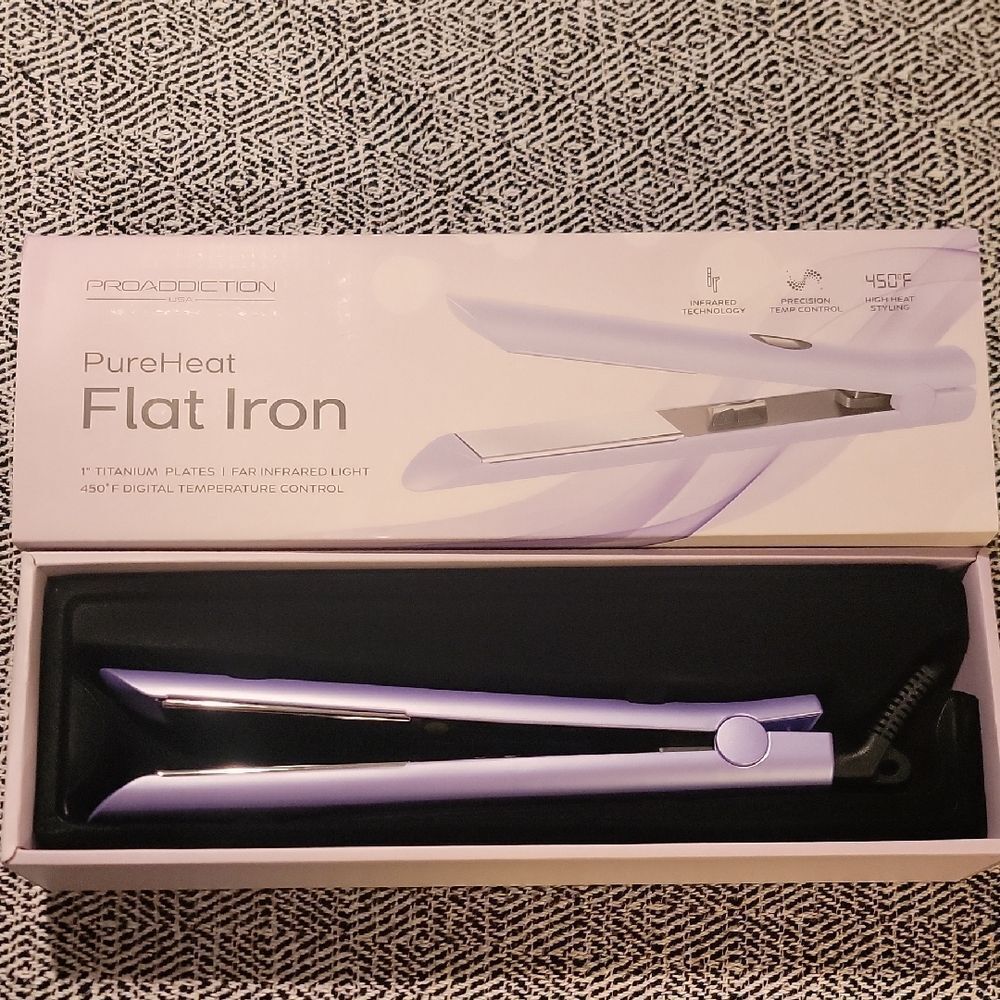 Brand New ProAddiction PureHeat Flat Iron Still In Box Made By Paul Mitchell